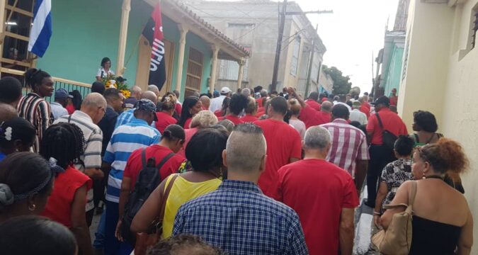A Frank País García, peregrinación en Santiago de Cuba. Foto: Santiago Romero Chang.