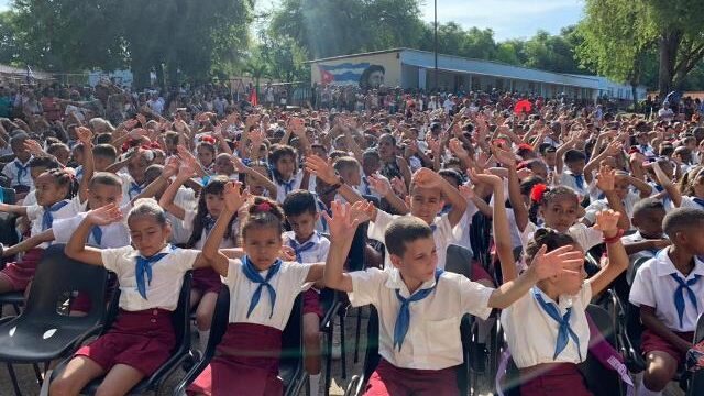 Gran Fiesta de inicio del Curso Escolar en Santiago de Cuba 2024-2025
