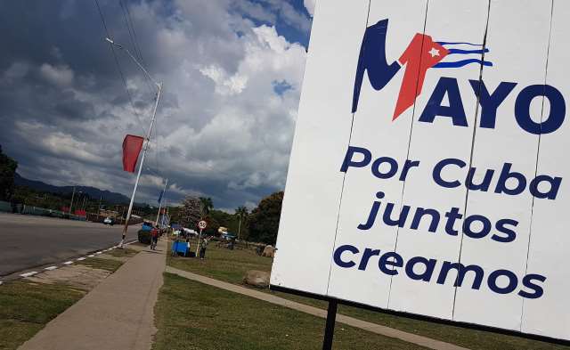 ¡Por Cuba Juntos Creamos!, avenida de los Libertadores del complejo plaza de la Revolución Antonio Maceo