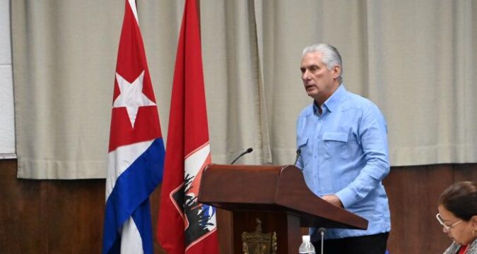 Defender la unidad es la prioridad, porque la existencia misma de la Revolución depende de ella
