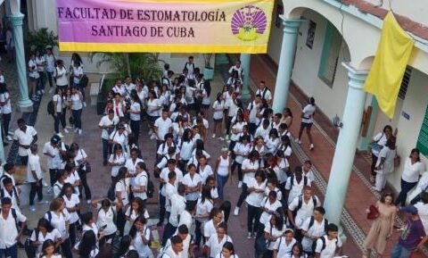 Más de 8 MIL estudiantes en la Universidad de Ciencias Médicas de Santiago de Cuba