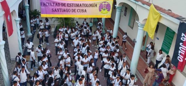 Más de 8 MIL estudiantes en la Universidad de Ciencias Médicas de Santiago de Cuba