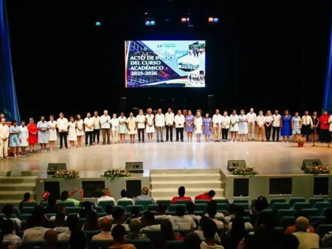 Acto de inicio oficial del curso escolar de la Universidad de Oriente en Santiago de Cuba