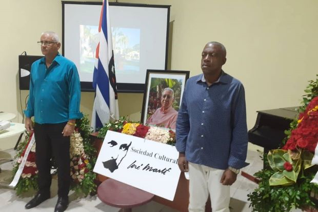 Homenaje al Dr Eduardo Torres Cuevas en Santiago de Cuba